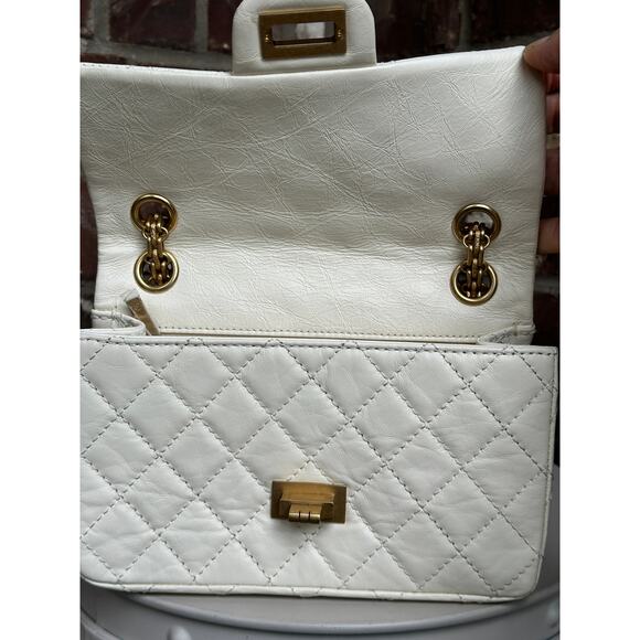 Chanel Reissue 2.55 Flap Bag Quilted Aged Calfskin Mini 80043 - Picture 11 of 16